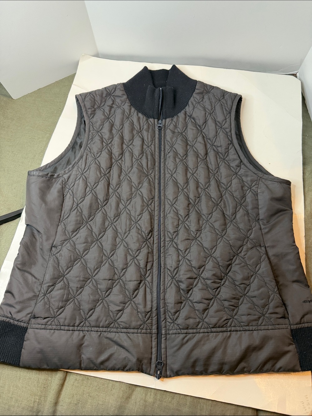 Women’s Exofficio, size Lg, Quilted Zip Front Vest - Black